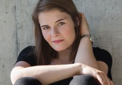 Hazel Brugger Bilety